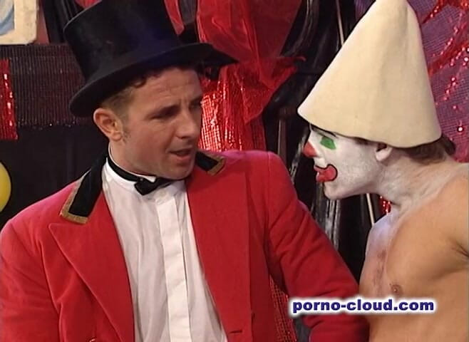 Porno Cloud: Payasos follando mejor