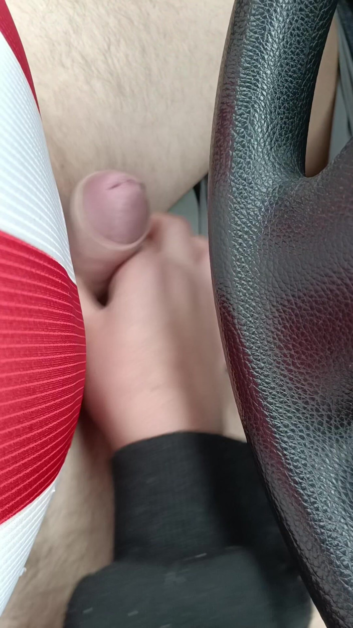 Hot couple sw: Masturbuje mě a předvádí se, zatímco jdeme na výlet