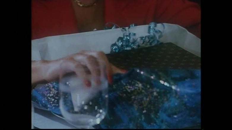 FM Video films: Sarah Young in： 性感 第二部分 - （原版完整电影未删减）