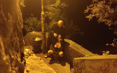 Toilet Mommy: Schwiegermutter mit dicken titten in heißen dessous im freien mit...