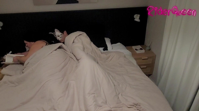 Riderqueen: Üvey anne yatak üvey oğlunu paylaşıyor - hayranlar orta yaşlı seksi iri...