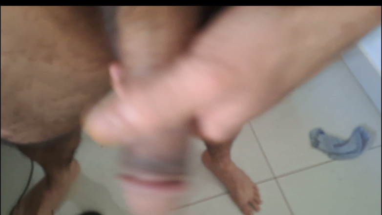 snappyblindfold3: Mi sono masturbato due volte di fila e ho usato...