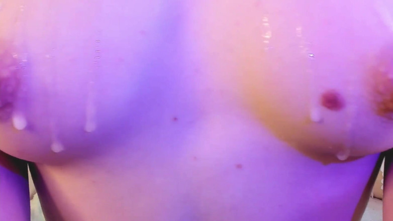 Skinny_lady69: spit on tits show
