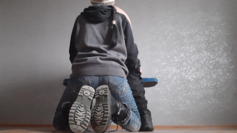 Lesbian-candys: Ich habe den arsch meines lehrers geleckt, um die prüfung...