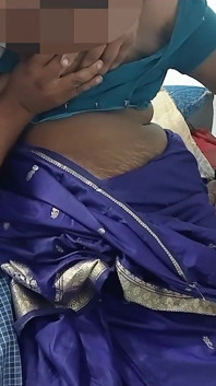 Bini desi berkrim dikongkek keras dan melancap panas