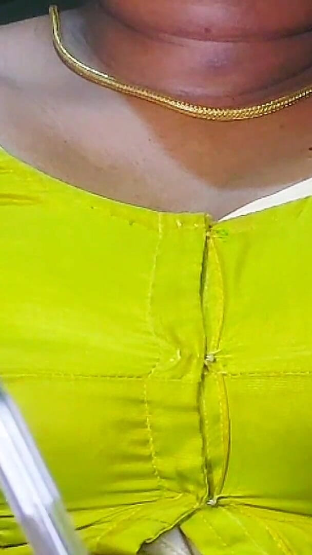 Desi Mohini: Fuuuuck Wtf MILF Kavita Bhabhi