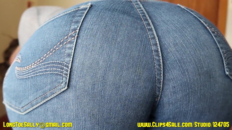 Long Toe Sally Big Buns: Scoregge jean