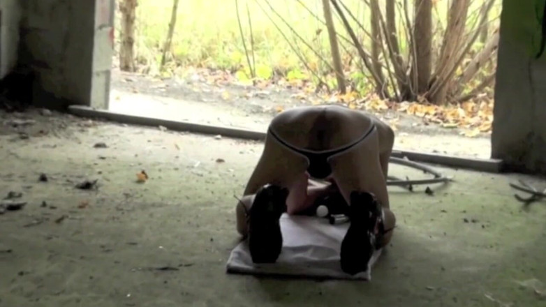 Raw French Bad boys: フランスのイケメン積でjocktrapによってトップアラブのクマ屋外
