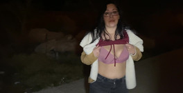 Mayay Thor X: Ukazování na ulici