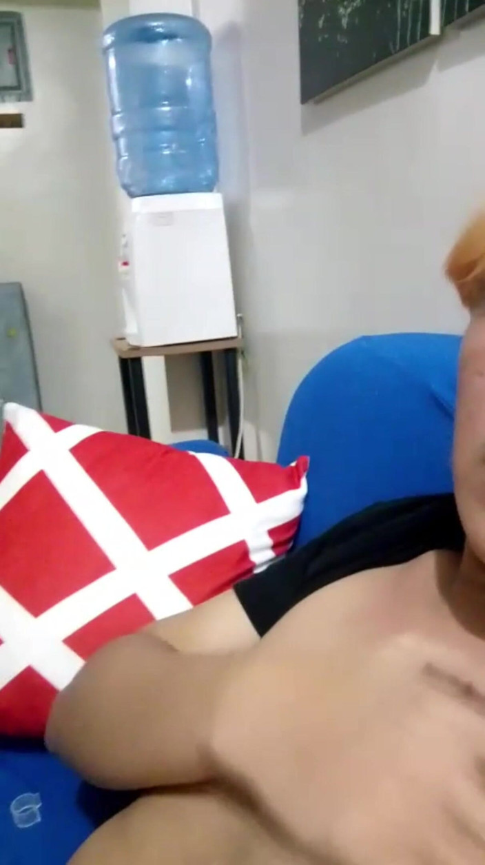 Rent A Gay Productions: Philippino Twink Vorbe murdare și masturbare Cameră reală în direct cu tati
