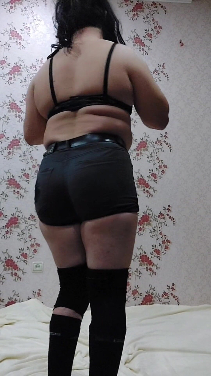 Kitty_Cross: Kulatý zadek. Sexy shemale model crossdresser Sissy domácí amatérská tanečnice...