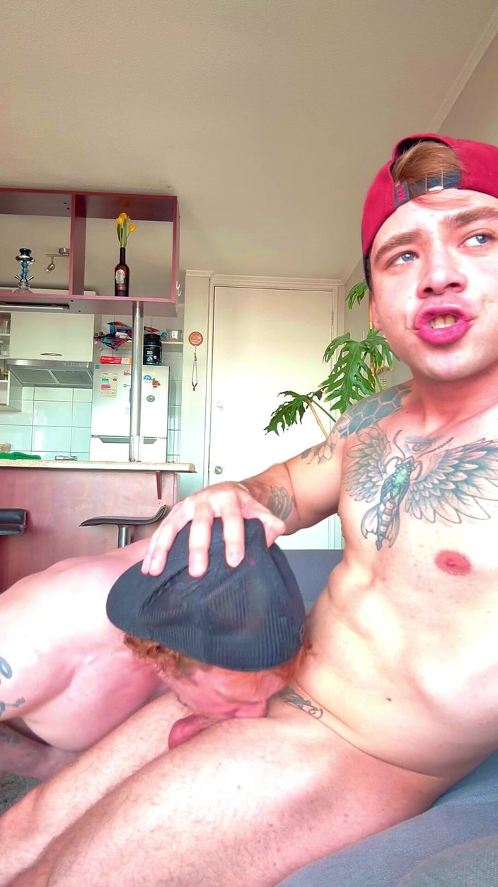 Christian Hunter: 大屁股大鸡巴让粗大的鸡巴从他的喉咙和他多汁的洞 - christian hunter和norsem