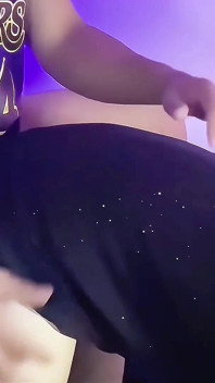 Avido Femboy Si Prende Cura Di Grande Cazzo BBC