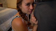 BrandiBraids: Šaty v kalhotách mě dělají super nadrženou