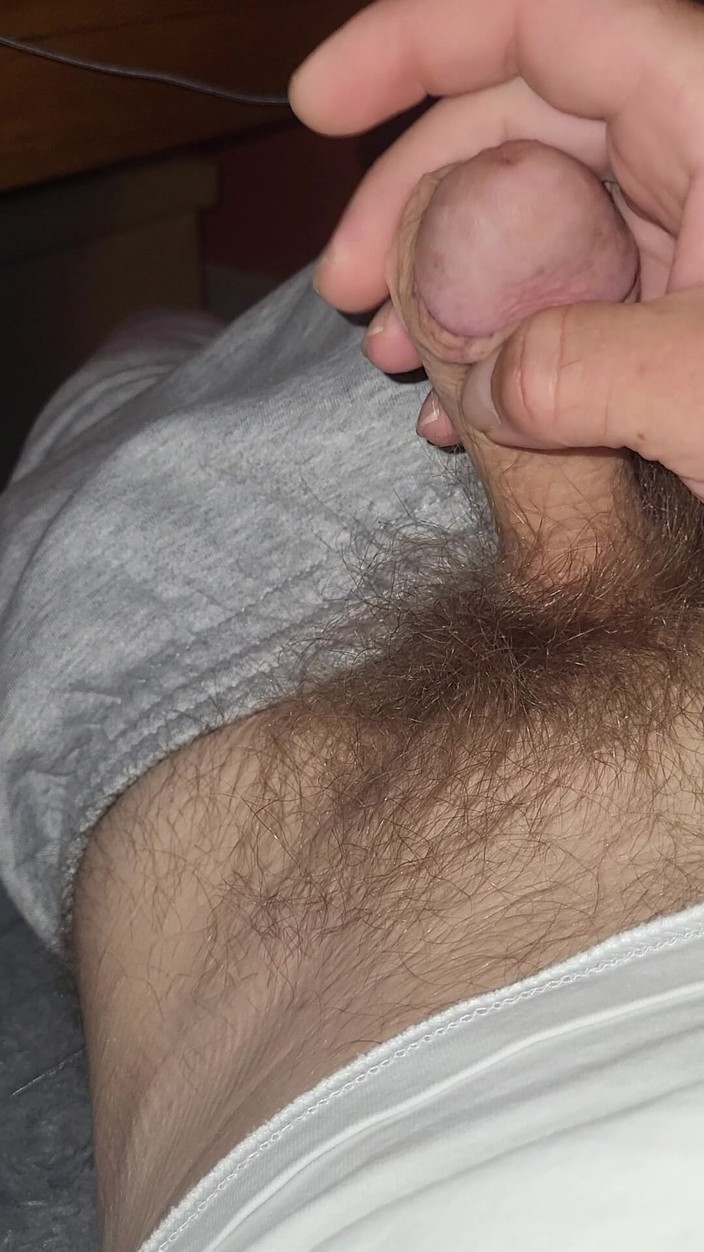 Polishx: Lagi asik mainin kontol berbuluku
