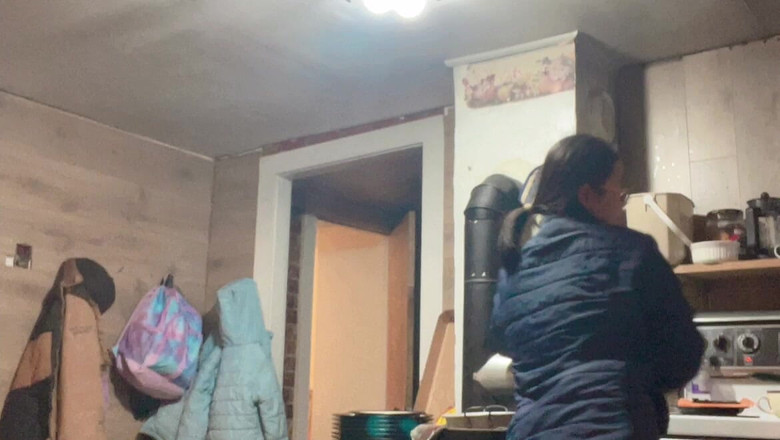 sweethanajapanese: Haha Laga Sin Pizza Sedan Gör Hennes Fitta Översvämningen
