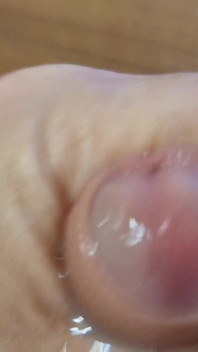 大鸡巴的漂亮男人为 yuo 充满了精子