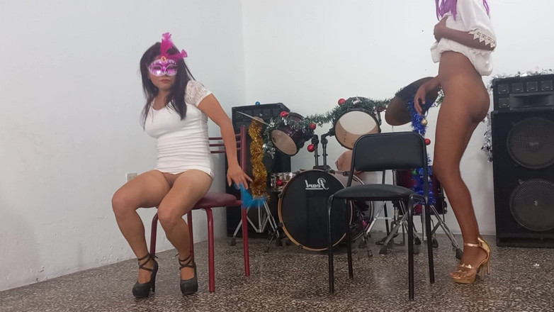 Martin13: We dansten met mijn vriend met Kerstmis een langzame dans,...