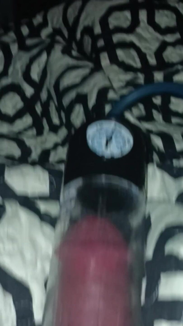 Pumpin (UWannaCMuhThang) Pumpin (UWannaCMuhThang)