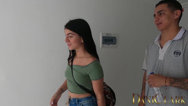 DaniClark: Dům s velmi žhavým koncem