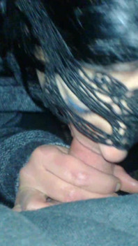 Pipe, éjaculation faciale en public