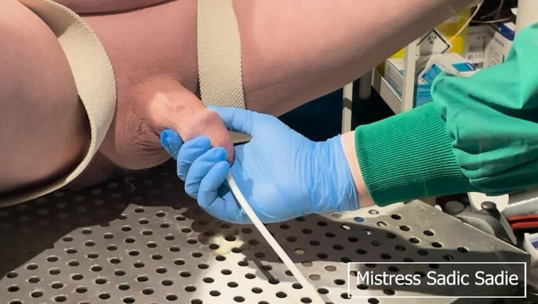 Sadic Sadie: Una semplice dimostrazione del catetere, allargare l'uretra