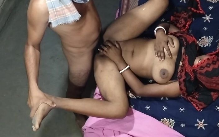 Hot Sex Bhabi: Szwagierka tęskniła do uwolnienia. Pieprzyłem laską