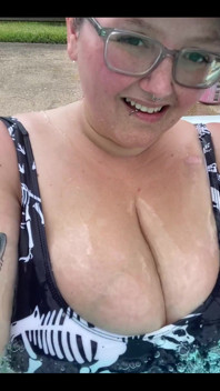 Went to the Pool & Got Some Sun