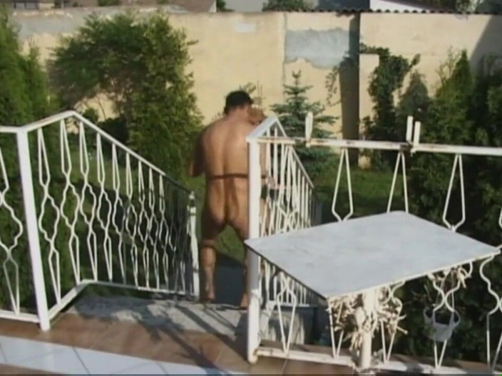 Absolute BDSM films - The original: Rotes schätzchen liebt anal penetriert
