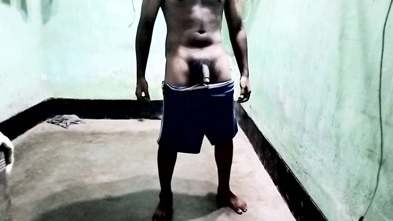 Desi Tits: Chàng trai tuổi teen châu Á chơi kèn
