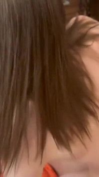 Secretaria flaca follada en su escritorio (completo)