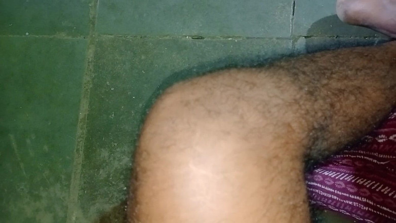 NikiRathod: Kouření, Sex, Šukej Ji Ve Starém Domě - Část 1