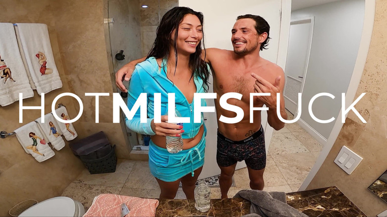 Hot Milfs Fuck: Divorced &amp; Ready for Fun