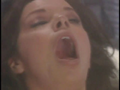 Anal seduction: Ninfomane lussuriosa viene leccata nella figa e poi trapanata anale...