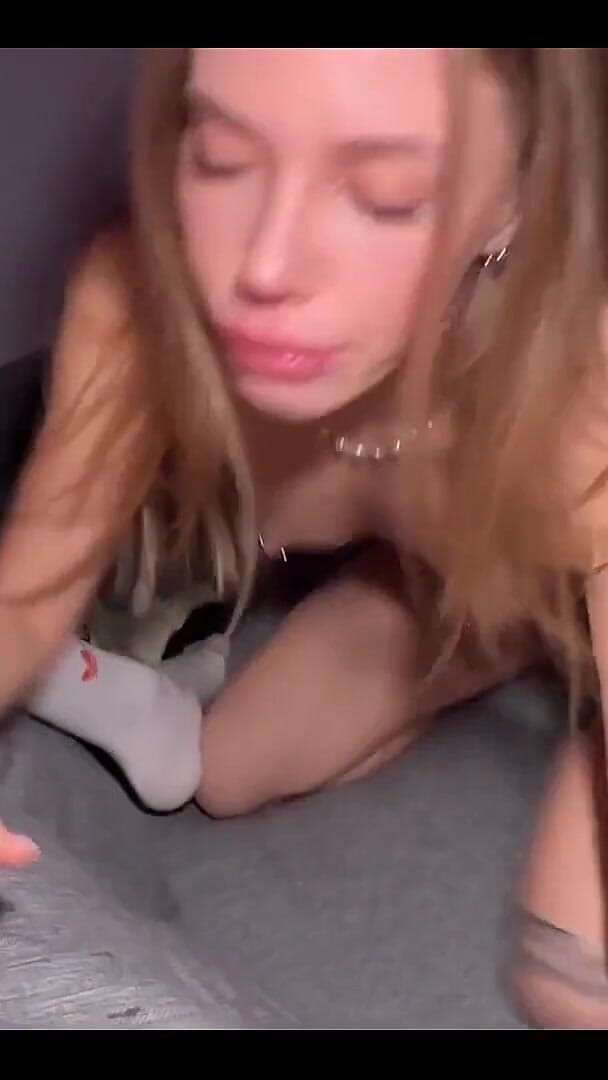 This Bitch Sucks Well (Bunny rabbits)