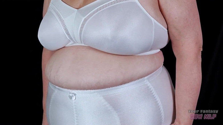 BBW_Wife: Retro kalhotky babičky a podprsenka - Moje zralá milf chlupatá kunda...