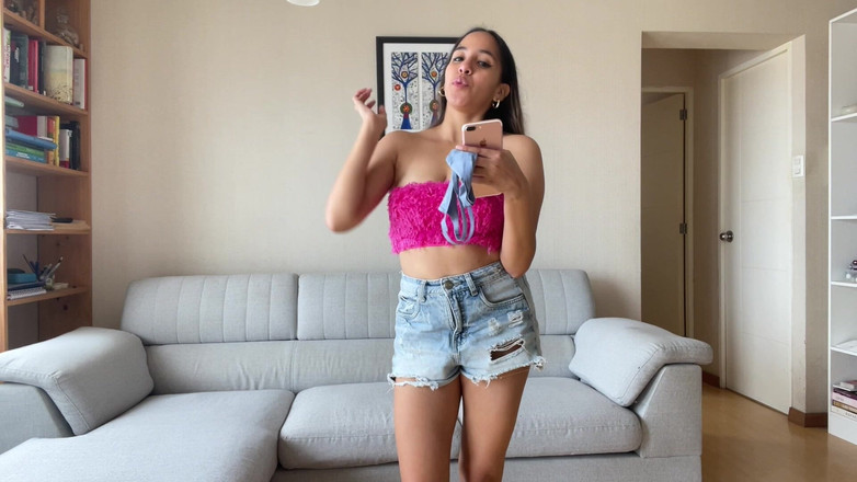 Goddess Alexa femdom: Chị kế tống tiền bạn để ngửi và sục cu