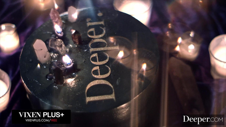 Deeper: गहरी। Asmr टेप अलीना की मुड़ी हुई यौन फंतासी को अनलॉक करता है