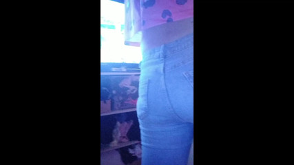 Joslin: Menunjukkan salah satu pakaian saya