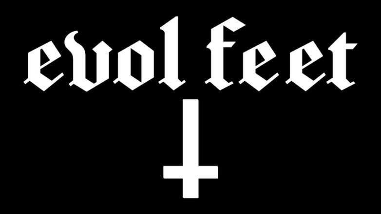 Evol Feet: Pirralha lésbica fazendo cócegas e orgasmo