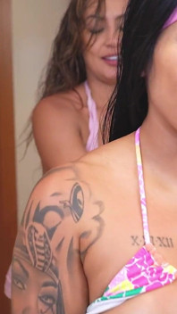 Mariana Martinx Fickt Meine Beste Freundin Nach Einem Spaziergang in Der Stadt Und Leckt Meine Muschi
