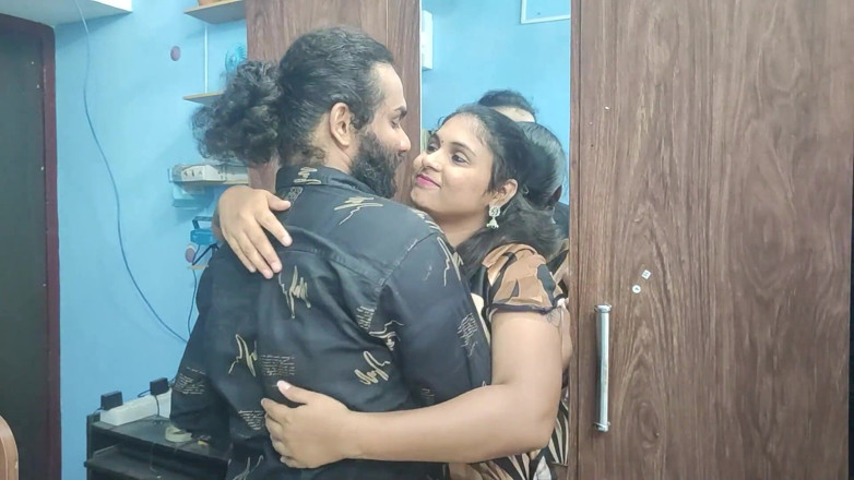 Vaigavarun45: Mallu Trivandrum Couple Hot Lip Lock Romance with Fuck
