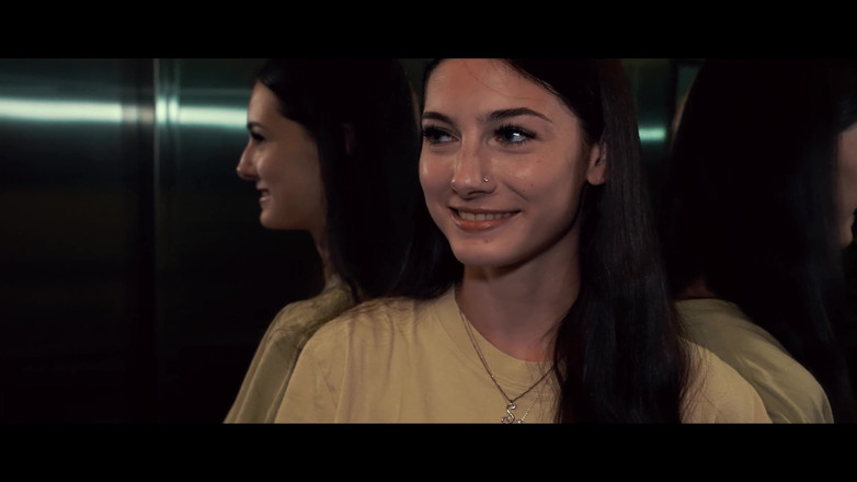 Teddy Tarantino: La piccola e calda 22enne sophie Tyler viene scopata in un...