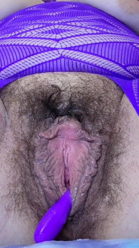Adorare a Pizdei Păroase Grase - Orgasme Cu Matură Sexy Curvă Și Suge Jucăria