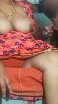 Domácí sex tamilské noční tetičky