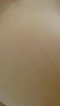 Teen Slut con plug anale che viene sborrata dentro dal suo patrigno Tru Kait