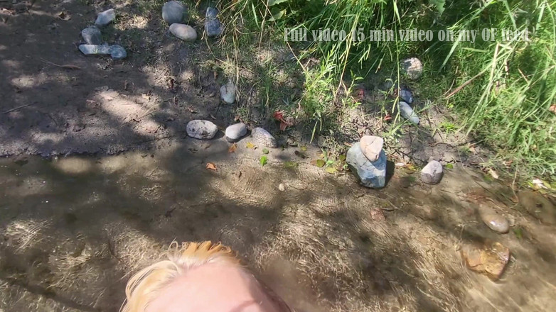 Sav Moolah: 性感的金发女郎在户外被舔阴并被精液覆盖