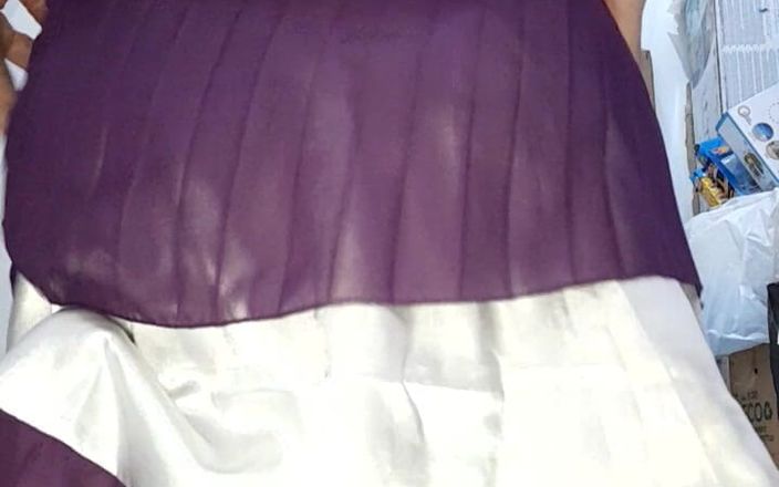 Naomisinka: Asiatisk crossdresser Satin Chiffon klänning cum njutning