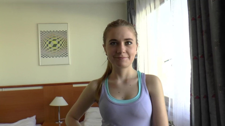Casting GIRLS AND FIRST PORNO: สาวผมบลอนด์วัยรุ่นโดนควยยักษ์กระแทกหีแรงๆ