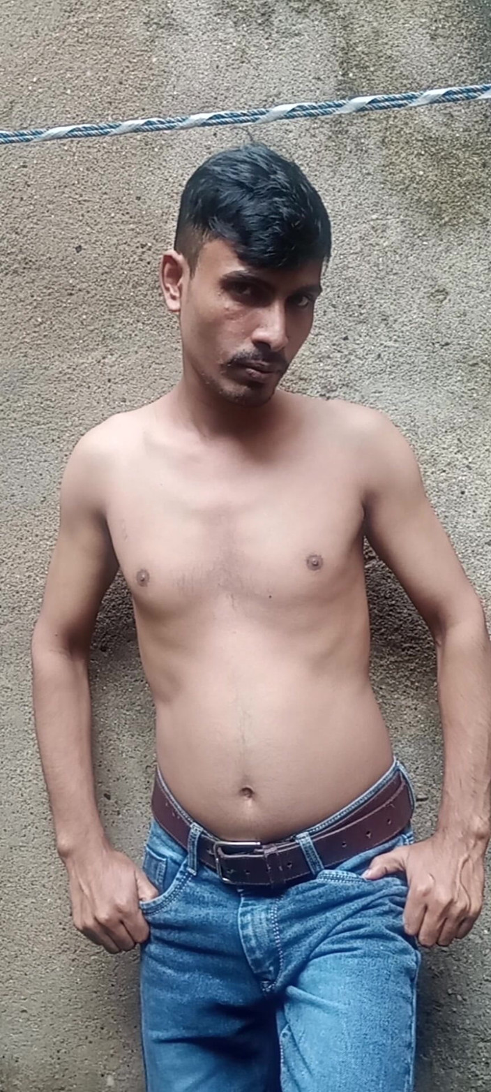 PrizeShovel7: 인도 게이 소년